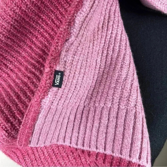 Van’s Women’s Pullover Sweater Jumper Comfortable Fit Size Medium Pink - Picture 11 of 12